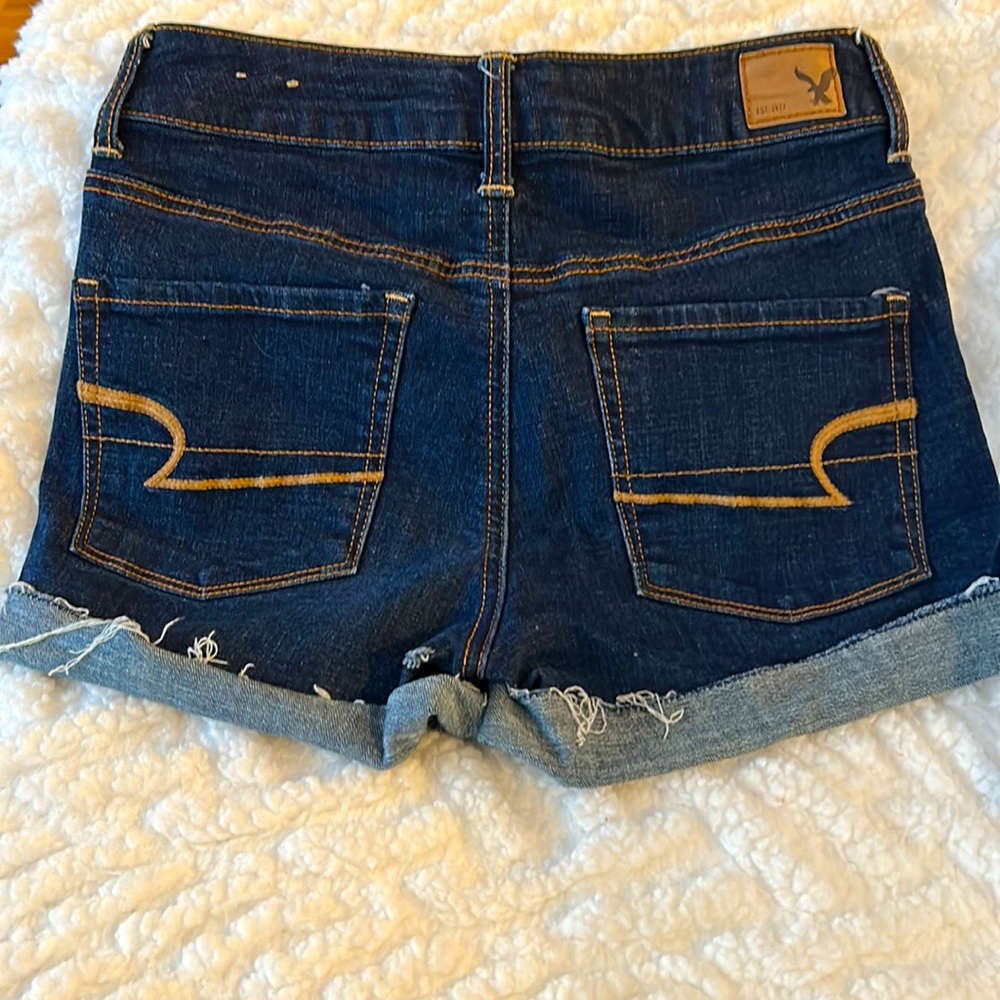 American Eagle Super Stretch Shorts Size 2 - Picture 2 of 6